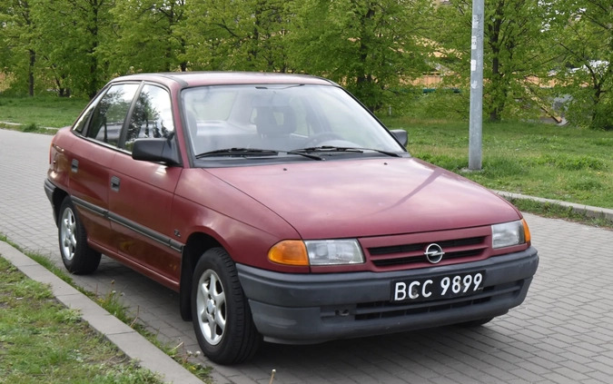 Opel Astra cena 2000 przebieg: 231500, rok produkcji 1993 z Bydgoszcz małe 92